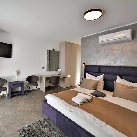 Villa Riposo By Interhome Bužinija